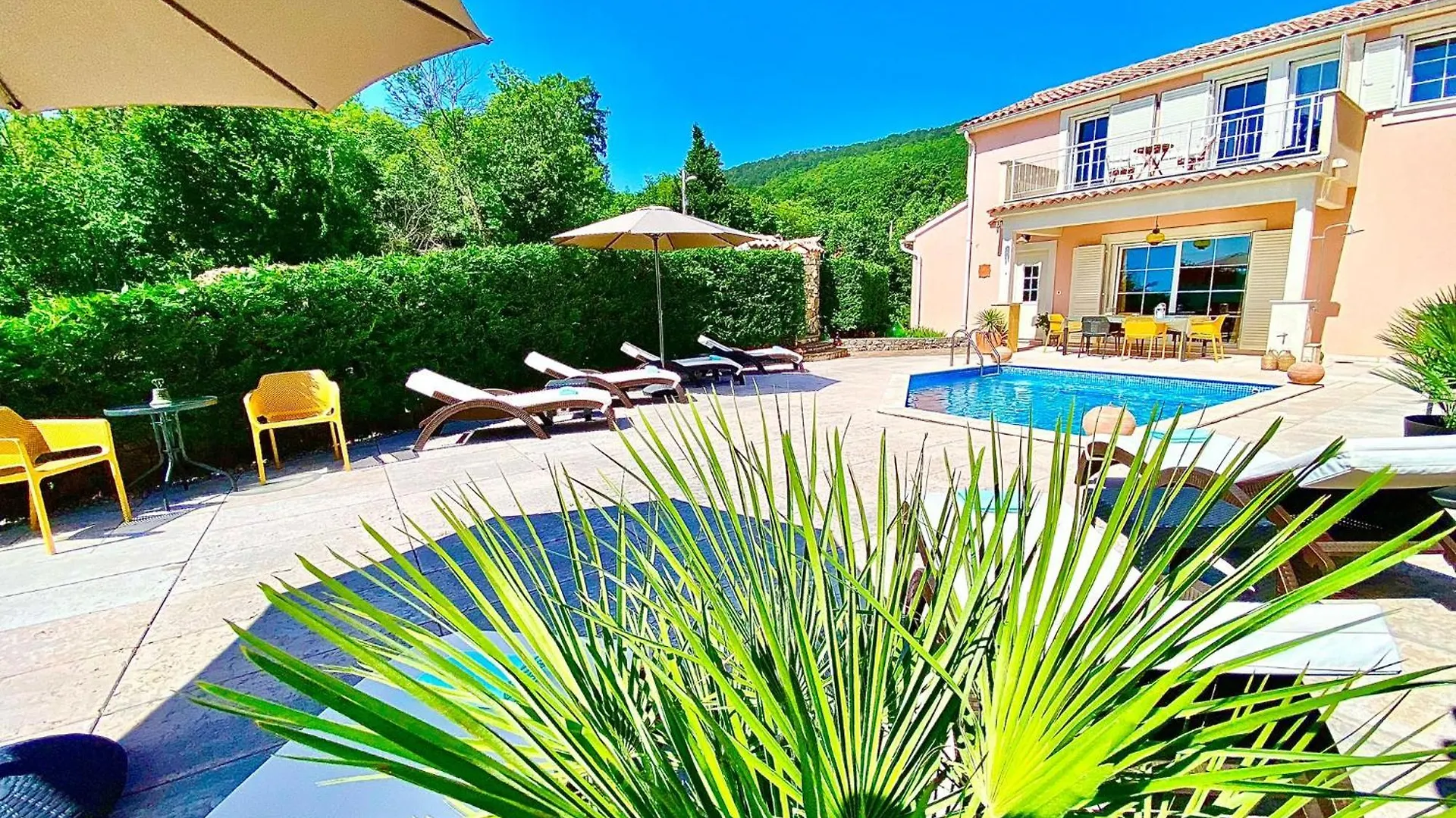 Villa Venus Privacy & Relax contacts